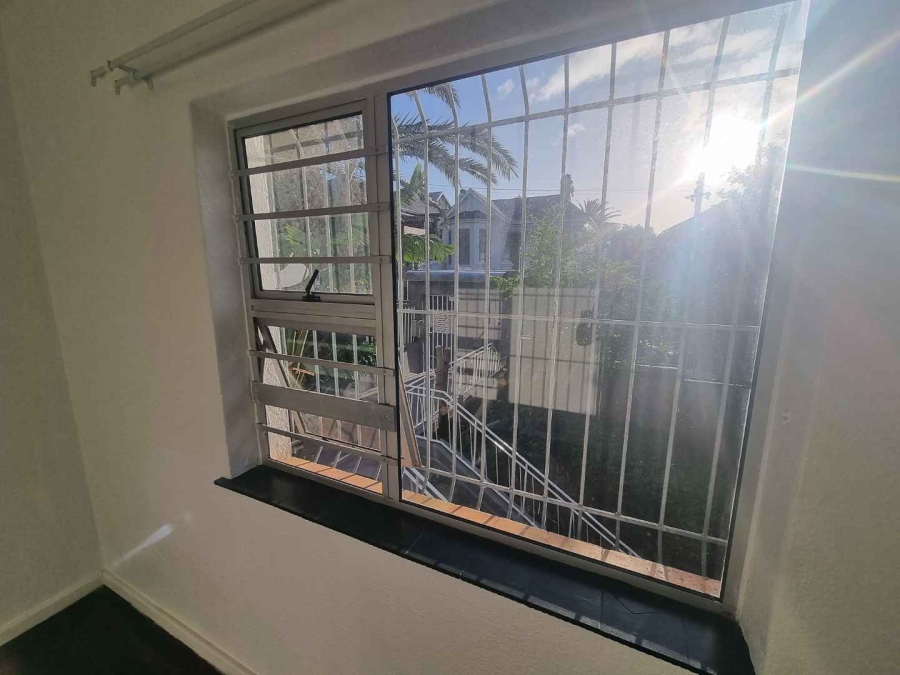 2 Bedroom Property for Sale in Tamboerskloof Western Cape